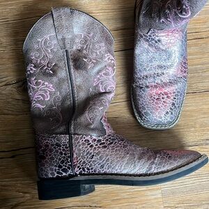 Size 4 Girls Shyanne Cowgirl Boots